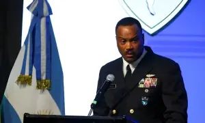 وزیر دفاع سے اختلافات: لاطینی امریکہ میں امریکی افواج کے سربراہ نے استعفیٰ دے دیا وزیر دفاع سے اختلافات: لاطینی امریکہ میں امریکی افواج کے سربراہ نے استعفیٰ دے دیا