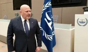 روس نے آئی سی سی ججوں اور چیف پراسیکیوٹر کریم خان کو قید کی سزا سنا دی روس نے آئی سی سی ججوں اور چیف پراسیکیوٹر کریم خان کو قید کی سزا سنا دی