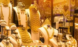 سونے کی قیمت میں ہزاروں روپے اضافہ، نئی قیمت کیا ہوگئی؟ سونے کی قیمت میں ہزاروں روپے اضافہ، نئی قیمت کیا ہوگئی؟