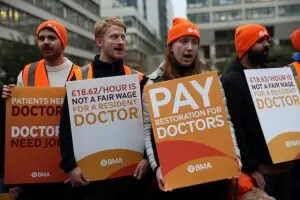 Doctors in England to strike after they reject government’s offer Doctors in England to strike after they reject government’s offer