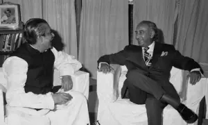 سقوطِ ڈھاکا: پاکستان کی 54 فیصد آبادی کو جدا ہوئے 54 برس بیت گئے سقوطِ ڈھاکا: پاکستان کی 54 فیصد آبادی کو جدا ہوئے 54 برس بیت گئے