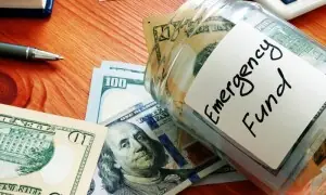 مشکل دنوں کے لیے رقم کیسے جمع کریں: آسان اور مؤثر طریقہ