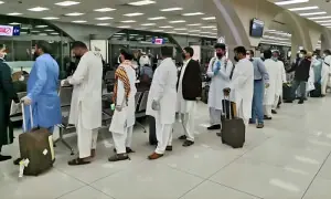 سال 2025 میں ہزاروں پاکستانی بھیک مانگنے پر بیرون ملک سے ڈی پورٹ