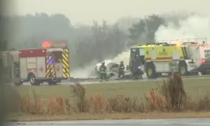 امریکی ریاست شمالی کیرولائنا میں طیارہ اڑان کے کچھ ہی دیر بعد گر کر تباہ امریکی ریاست شمالی کیرولائنا میں طیارہ اڑان کے کچھ ہی دیر بعد گر کر تباہ