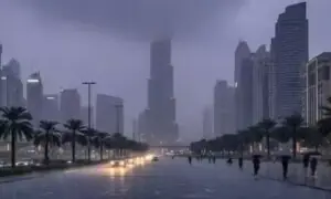 دبئی میں شدید بارش، معمولاتِ زندگی مفلوج، ورک فرام ہوم پالیسی نافذ