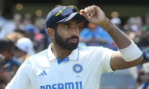 بھارتی فاسٹ بولر بمراہ نے مداح کا موبائل فون چھین لیا، ویڈیو وائرل بھارتی فاسٹ بولر بمراہ نے مداح کا موبائل فون چھین لیا، ویڈیو وائرل