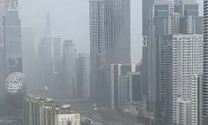 دبئی میں شدید بارش، معمولاتِ زندگی مفلوج، ورک فرام ہوم پالیسی نافذ