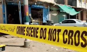 اُدھار دینے سے انکار کیوں کیا؟ جھنگ میں سی سی ڈی اہلکار کا دکان دار پر تشدد اُدھار دینے سے انکار کیوں کیا؟ جھنگ میں سی سی ڈی اہلکار کا دکان دار پر تشدد