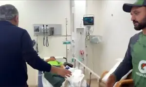 &rsquo;ہمارے کھلاڑی کو نظر لگ گئی&lsquo;، محسن نقوی کی زخمی کرکٹر محمد شایان کی عیادت