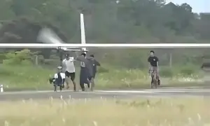 جاپانی طلبہ نے انسانی طاقت سے اُڑنے والی سائیکل تیار کرلی