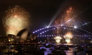 آسٹریلیا کے شہر سڈنی میں سالِ نو کا جشن، آتش بازی کا شاندار مظاہرہ