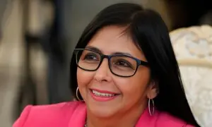 وینزویلا کی عدالت عظمیٰ کا نائب صدر کو عارضی طور پر اقتدار سنبھالنے کا حکم