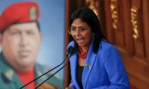 وینزویلا کسی کی کالونی نہیں بنے گا، ملکی دفاع اور قدرتی وسائل کے تحفظ کے لیے تیار ہیں: نائب صدر وینزویلا کسی کی کالونی نہیں بنے گا، ملکی دفاع اور قدرتی وسائل کے تحفظ کے لیے تیار ہیں: نائب صدر