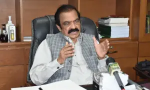 عمران خان مذاکرات نہیں چاہتے، اپوزیشن پانچ فروری کو پہیہ جام کر کے دیکھ لے: رانا ثنا اللہ