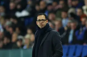 Chelsea announce Rosenior as new head coach on contract until 2032