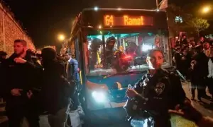 بیت المقدس میں اسرائیلی مظاہرین پر بس چڑھا دی گئی، ایک نوجوان ہلاک متعدد زخمی بیت المقدس میں اسرائیلی مظاہرین پر بس چڑھا دی گئی، ایک نوجوان ہلاک متعدد زخمی