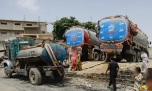 کراچی میں ٹینکرز کے ذریعے پانی کی فراہمی ختم کرنے کا فیصلہ