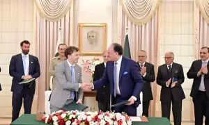 پاکستان اور ورلڈ لبرٹی فنانشل کے درمیان ڈیجیٹل ادائیگیوں کے فروغ کا معاہدہ