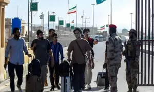 ایران میں کشیدہ صورت حال: 51 طالب علم سمیت 60 سے زائد پاکستانی گوادر پہنچ گئے