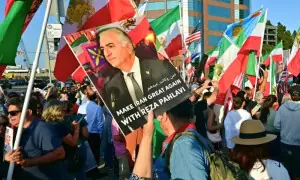 ٹرمپ کا شاہِ ایران کے بیٹے پر عدم اعتماد، حمایت سے انکار