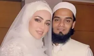 ثنا خان کو شوبز چھوڑنے کے لیے &rsquo;برین واش&lsquo; کیا گیا؟