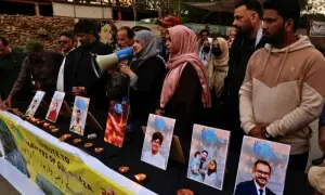 سانحہ گُل پلازہ: کم از کم 60 ہلاکتوں کی تصدیق، 86 افراد تاحال لاپتا، اہلِ خانہ لاشوں کے منتظر