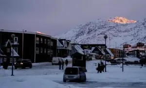 گرین لینڈ پر ٹرمپ کے مؤقف میں اچانک تبدیلی، فوجی آپشن سے پیچھے ہٹانے میں کس کا کردار ہے؟