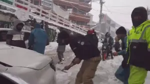 Heavy snowfall batters Murree, Galiyat as 12 inches recorded; travel advisory issued