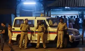 بھارتی خاتون کی شوہر سے چھٹکارے کی سازش، گاڑی میں گائے کا گوشت رکھ دیا