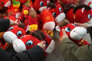 Accidental &lsquo;crying horse&rsquo; toy wins hearts in China