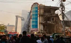 سانحہ گُل پلازہ: ڈی این اے سے جلی ہوئی لاشوں کی پہچان کیسے کی جا رہی ہے؟