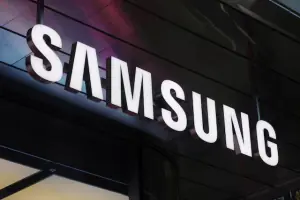 Samsung sees acute chip shortage persisting, warns of mobiles headwind after profit triples
