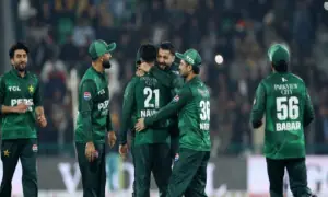 Pakistan opt to bat first in second T20 against Australia