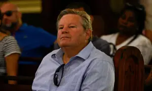 Washington scolds Cuba after crowds heckle US diplomat