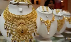 ایک تولہ سونا 21 ہزار 500 روپے مزید سستا ایک تولہ سونا 21 ہزار 500 روپے مزید سستا