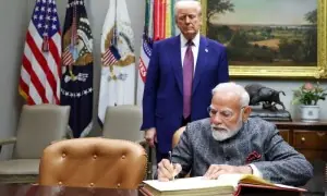 روسی تیل چھوڑنے کے بدلے ٹیرف میں نرمی: بھارت امریکا سے نئے معاہدے کی شرط پر عمل کر پائے گا؟