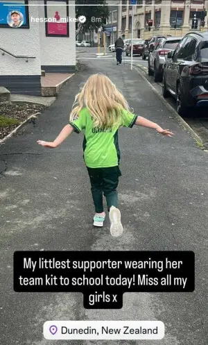 Little fan, big pride: Hesson&rsquo;s daughter wears Pakistan jersey to school