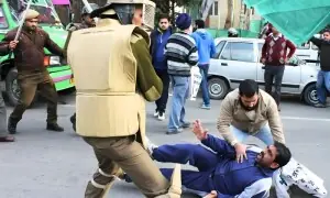 مقبوضہ کشمیر میں جبری گمشدگیاں اور آبادی کے تناسب میں تبدیلی ناقابلِ قبول ہیں: آئی ایس پی آر