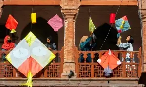 لاہور میں 20 برس بعد بو کاٹا کی صدائیں، شہری بسنت کے رنگ میں رنگ گئے