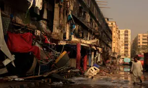 Sindh minister orders probe to fix responsibility for Gul Plaza fire