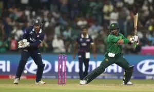 ٹی 20 ورلڈ کپ: پاکستان کی امریکا کے خلاف بیٹنگ جاری، 2 وکٹیں گرگئیں