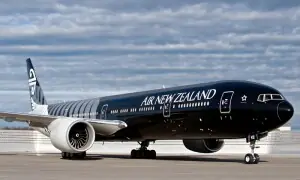 دنیا بھر کے جہاز سفید لیکن نیوزی لینڈ کے کالے کیوں ہوتے ہیں؟