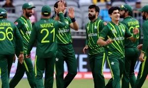 سری لنکا میں پاکستانی ٹیم کو دیسی کھانے کون کھلا رہا ہے؟