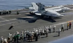 امریکہ دوسرا بحری بیڑا ایران کی طرف بھیجنے کیلئے تیار