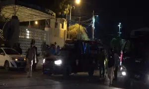 کراچی: سندھ اسمبلی کے باہر جماعت اسلامی کارکنان اور پولیس میں جھڑپیں، متعدد افراد زخمی، 10 سے زائد گرفتار