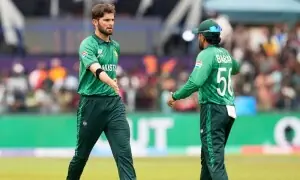 بھارت سے شکست پر کیمپ میں ہلچل، سینئر کھلاڑیوں کو ڈراپ کرنے پر غور