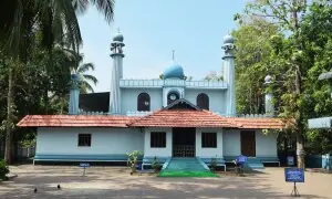 نبی کریم ﷺ کے دور میں بننے والی ہندوستان کی پہلی مسجد نبی کریم ﷺ کے دور میں بننے والی ہندوستان کی پہلی مسجد