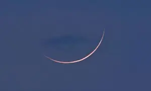 ماہِ رمضان کا چاند نظر آ گیا، پاکستان میں پہلا روزہ کل ہوگا