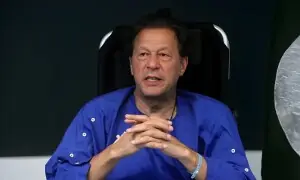 حکومت عمران خان کو اسپتال منتقل کرنے پر راضی تھی، ذرائع پی ٹی آئی