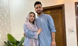 سلمان علی آغا کی اہلیہ سوشل میڈیا پر ہراساں کرنے والے پاکستانیوں پر پھٹ پڑیں سلمان علی آغا کی اہلیہ سوشل میڈیا پر ہراساں کرنے والے پاکستانیوں پر پھٹ پڑیں